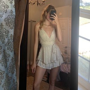 Princess Polly Cream Playsuit Sz 6